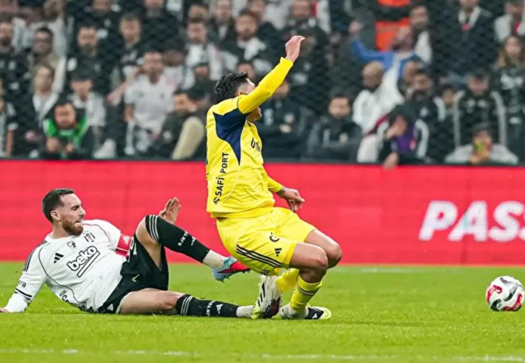 Günler sonra ortaya çıktı! Beşiktaş'ın soyunma odası, F.Bahçe yenilgisinin ardından kaosa sürüklendi... Orkun Kökçü'nün sözleri ortaya çıktı 3