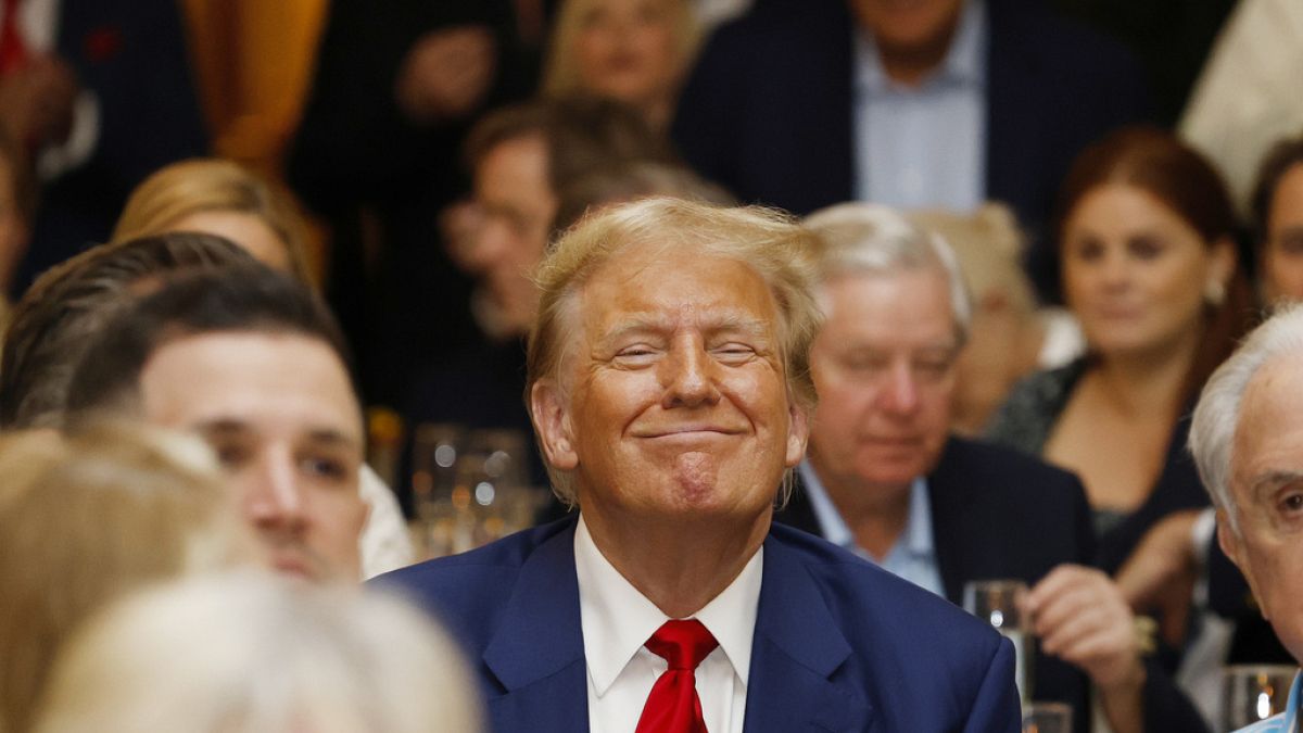 Trump'ın 1 Nisan paylaşımı: Başkanlık kampanyamı askıya alıyorum