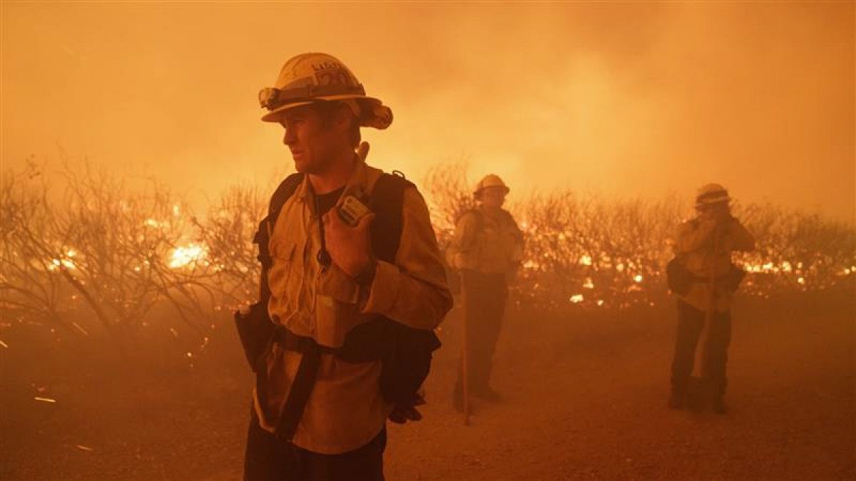 Los Angeles'taki yangınlardan 1.200'den fazla kişi tahliye edildi