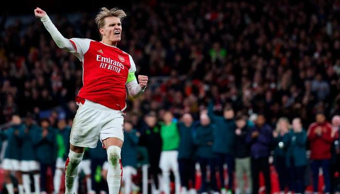 10 yıl önce ne olacağını biliyordu!  Arsenal'in Şampiyonlar Ligi çeyrek finali sonrası atılan tweet haberi bomba gibi yaptı