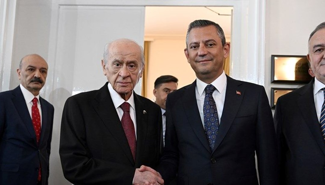 Son dakika haberi: Bahçeli di Bahçeli'ye teşekkürler - Türkiye haberlerini kırma