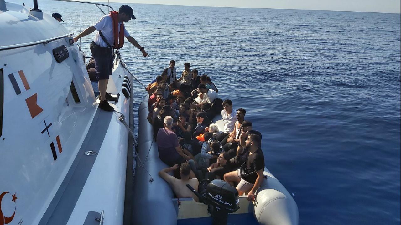 Fethiye açıklarında 73 kaçak göçmen yakalandı