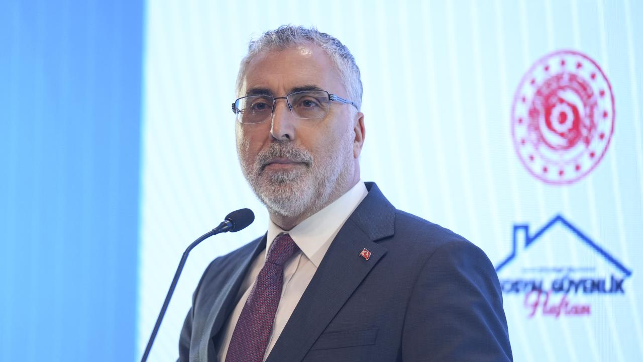 Bakan Işanhan: İşçilerimizin helal kazançlarıyla oynamaya çalışanlar asla amaçlarına ulaşmayacaklar.