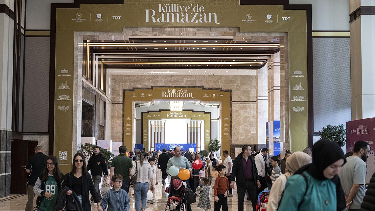 Bakan Ersoy'u "Ramazan'ı karmaşık faaliyetlere" davet ediyorum