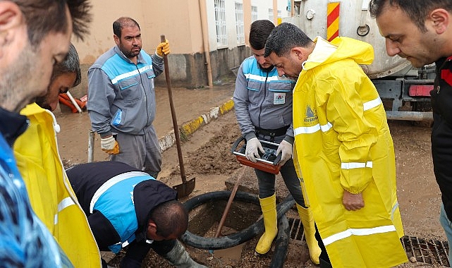 Nevşehir Belediyesi ekipleri aşırı yağıştan etkilenen mahallelerde temizlik ve onarım çalışmalarını sürdürüyor - GÜNDEM