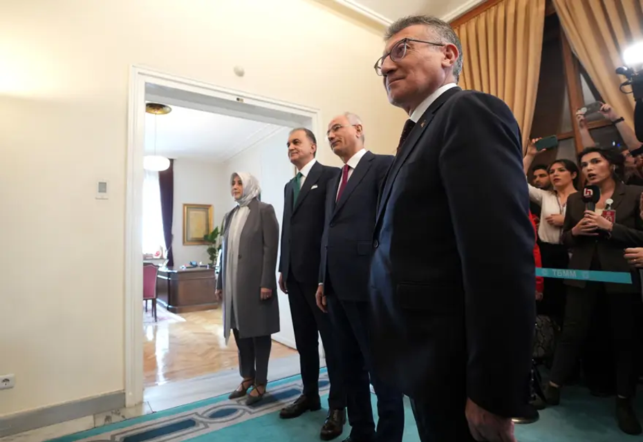 AK Parti ile DEM Parti, Terörsüz Türkiye İçin Ortak Çalışma Yürütüyor
