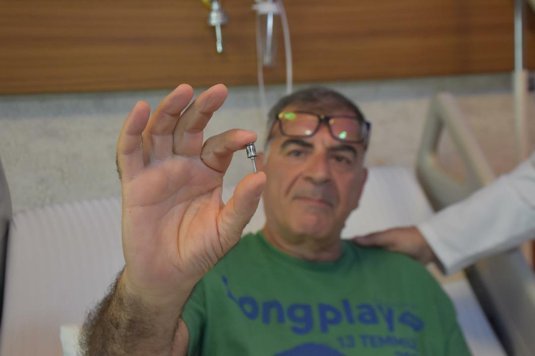 Bir öksürük raporuyla gittiği hastaneye gitti: Diş bitkisi akciğerden çıktı! 5