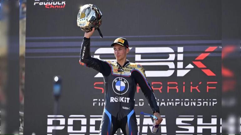 CNN TÜRK'te Dünya Şampiyonu: “21 defa İstiklal Marşı'nı dinlettik” | Milli motosikletçi Razgatlıoğlu üçüncü kez nasıl şampiyon oldu?