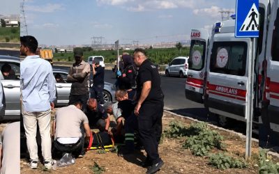 Batman Çevre Yolunda Para Taşıyan Araç ve Minibüs Çarpıştı: 15 Yaralı