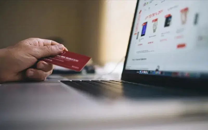 Online Alışverişte Sahte Yorum ve Puanlara Karşı Yeni Düzenleme ve Erişim Engeli